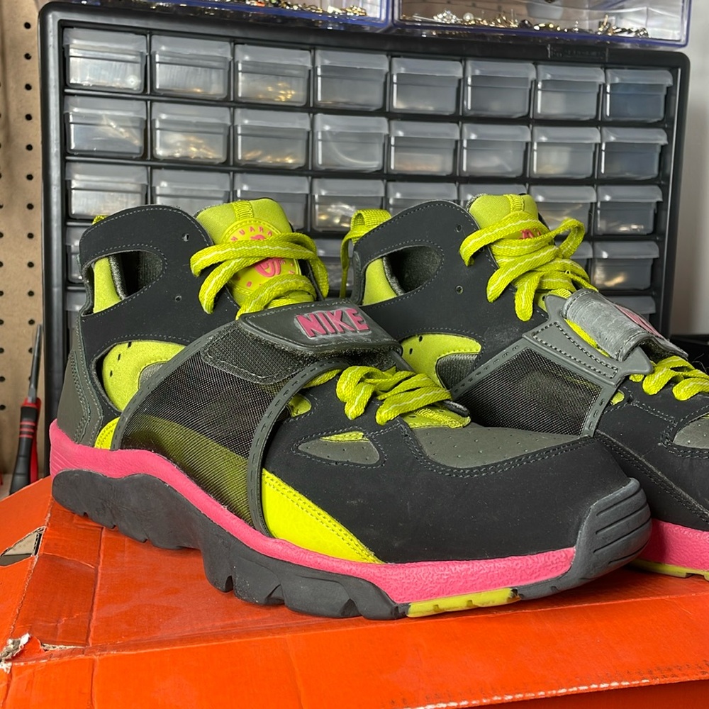 Men’s Nike Air Huarache Trainer black gray pink vintage 2007